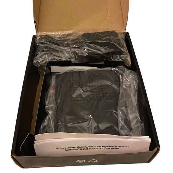 MOTOROLA eXtreme SURFboard SB6121 SB 6121 DOCSIS 3.0 CABLE MODEM - Picture 6 of 11